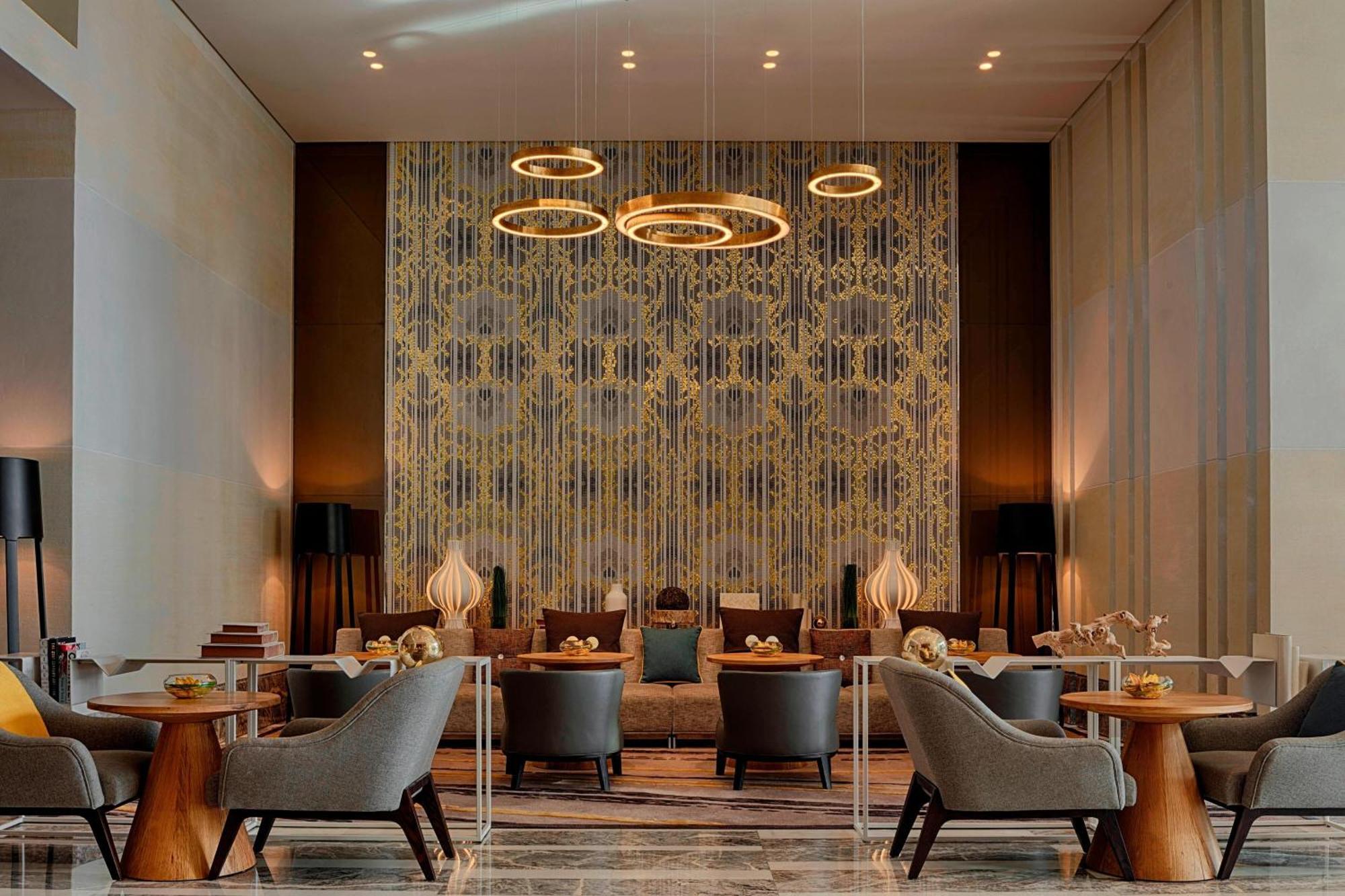 Le Meridien City Centre Bahrain Manama Eksteriør billede The lobby of the hotel