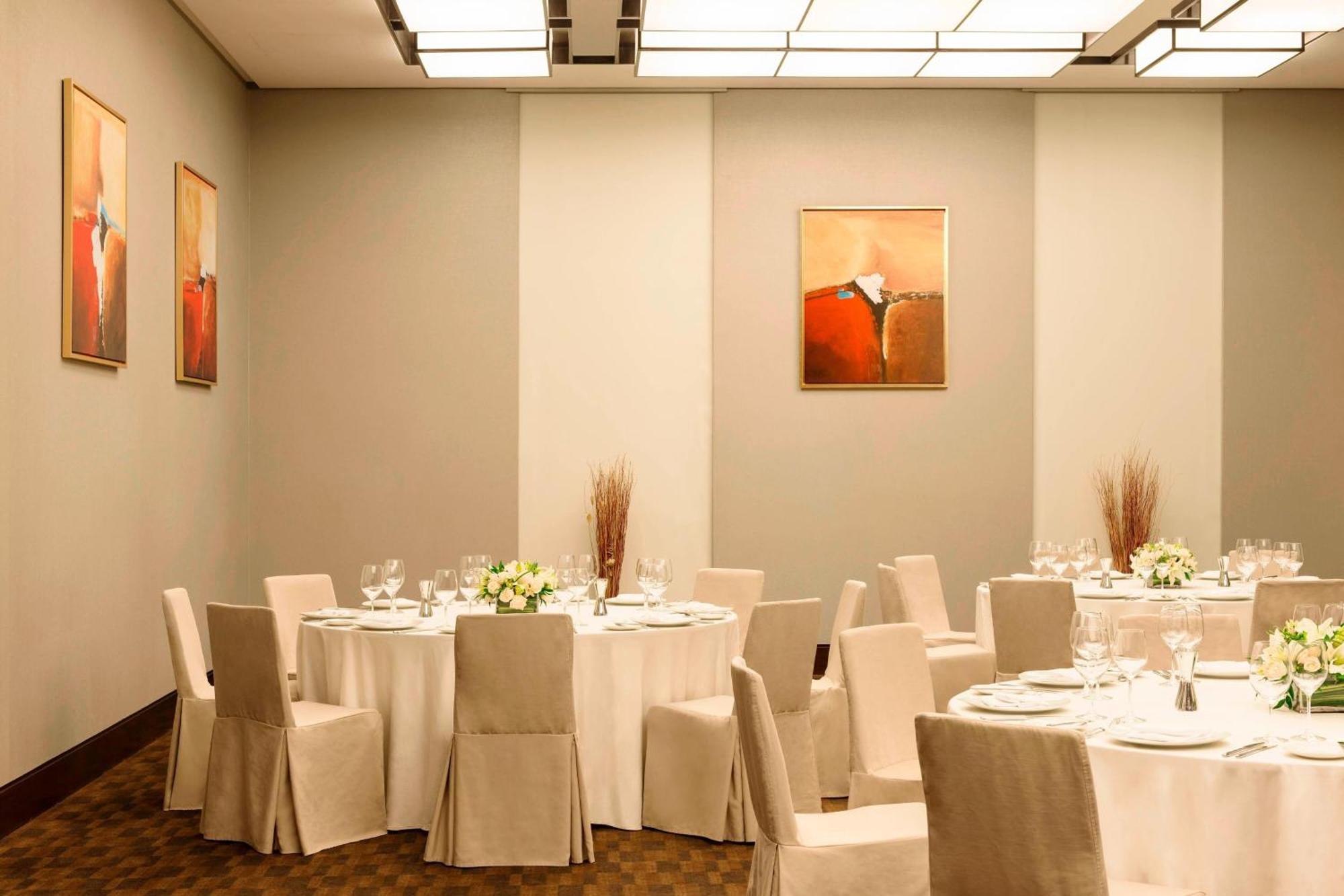 Le Meridien City Centre Bahrain Manama Eksteriør billede The ballroom